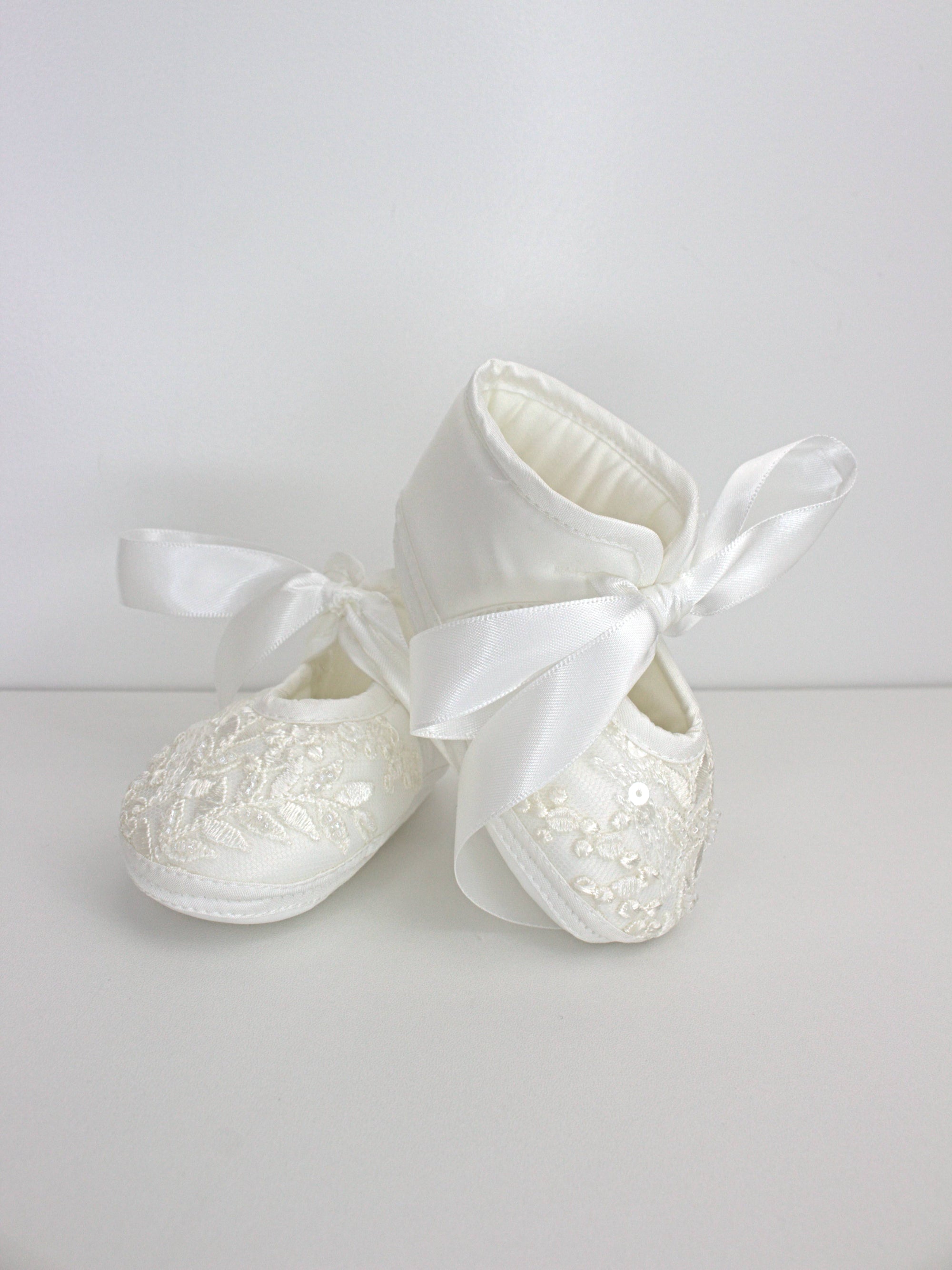 My Blessing ivory christening shoes with satin finish and lace detailing from the Grateful set.